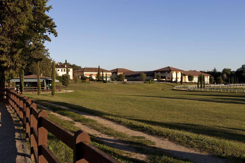 Foresteria Dei Piaceri Campestri Casciago Exterior foto