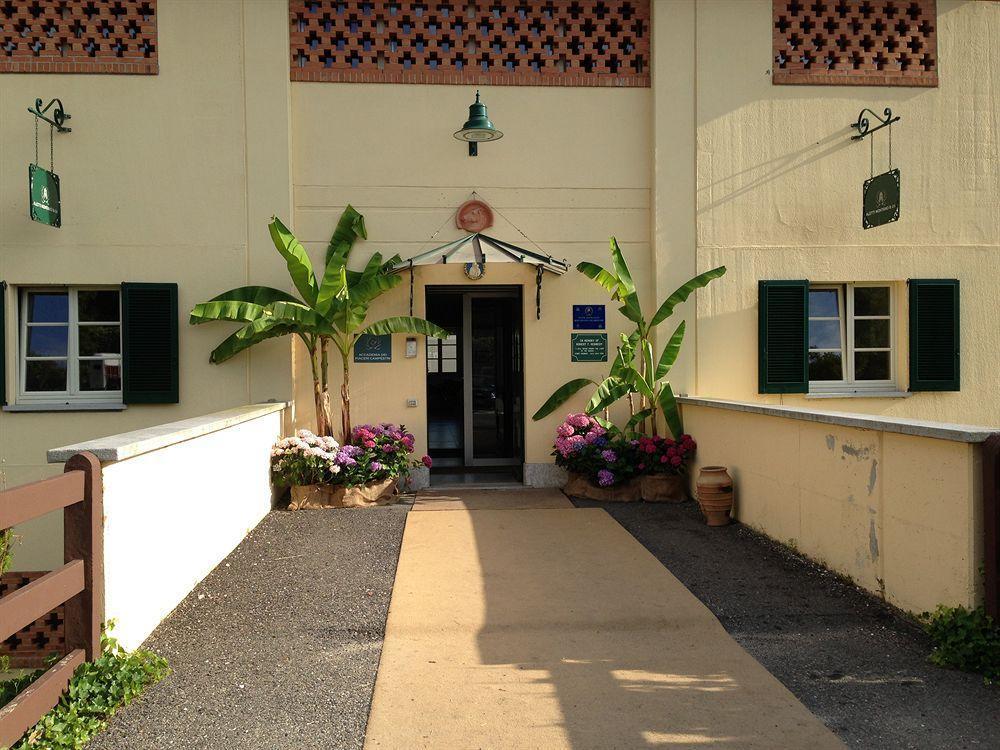 Foresteria Dei Piaceri Campestri Casciago Exterior foto